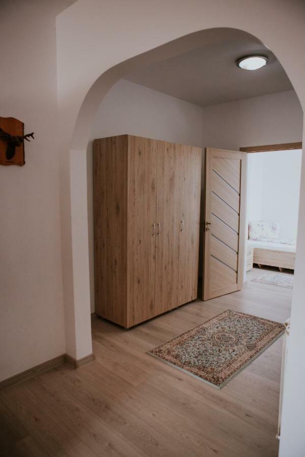 Hotel-Restaurant Milenium Salonta Εξωτερικό φωτογραφία