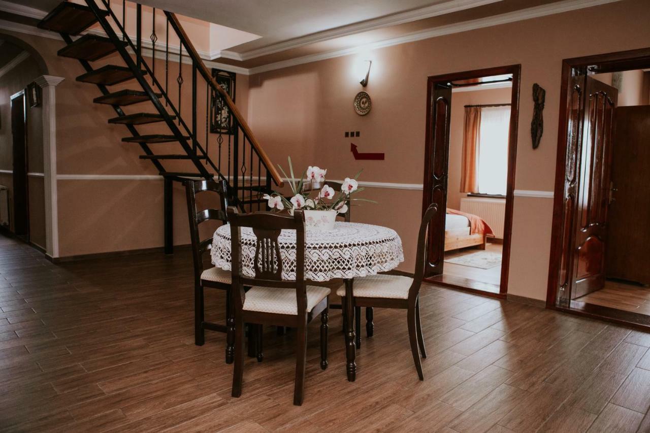 Hotel-Restaurant Milenium Salonta Εξωτερικό φωτογραφία