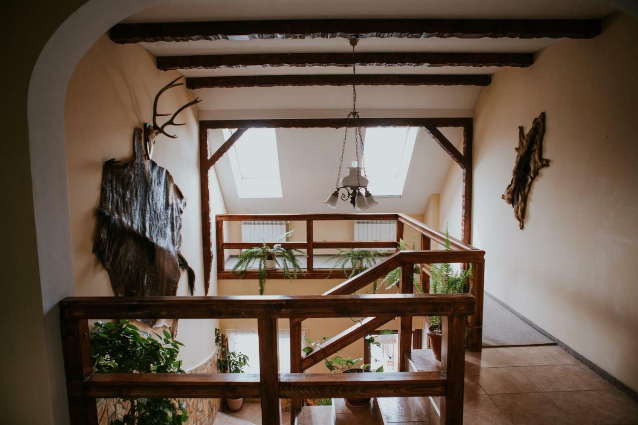 Hotel-Restaurant Milenium Salonta Εξωτερικό φωτογραφία